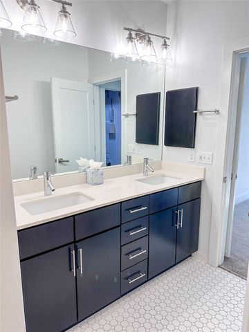 2804 Treble LN 922, Austin, TX 78704