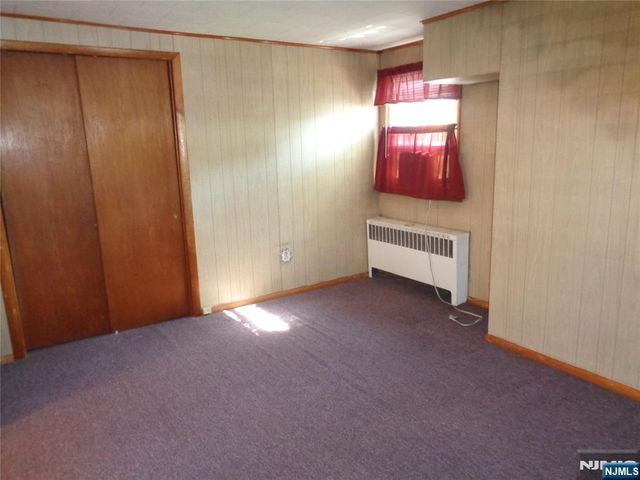 12 Minerva Avenue, Hawthorne, NJ 07506