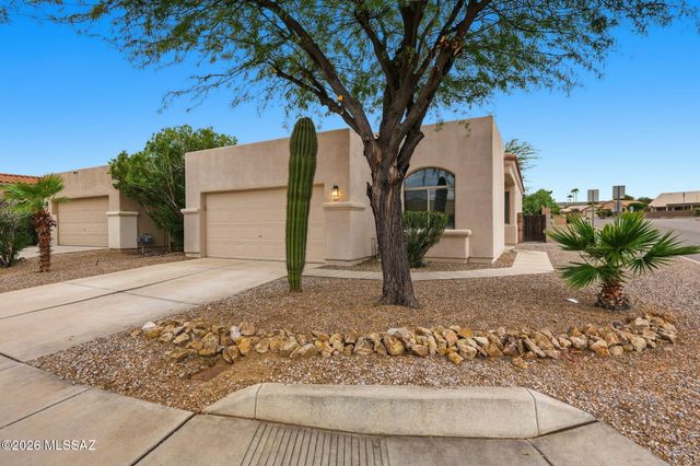 2455 N Avenida Tabica, Green Valley, AZ 85614