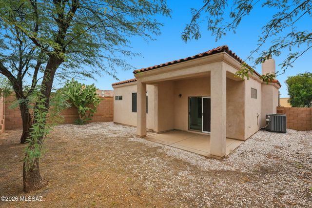 2455 N Avenida Tabica, Green Valley, AZ 85614