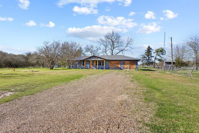 338 County Road 1120, Ravenna, TX 75476