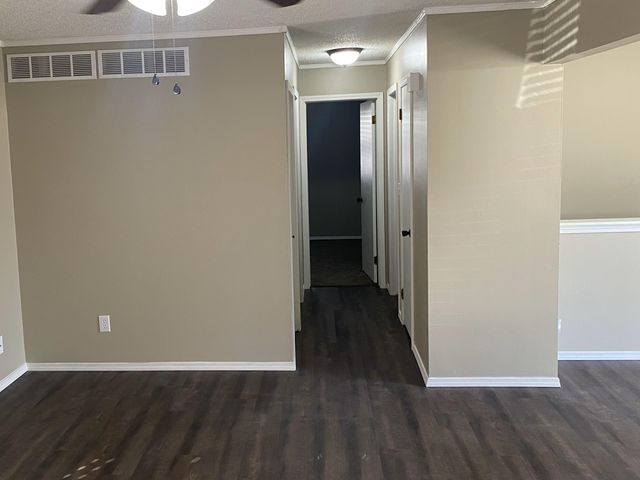 3216 S Walnut St, Wichita, KS 67217