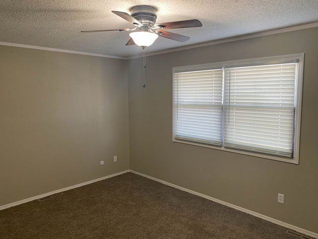 3216 S Walnut St, Wichita, KS 67217