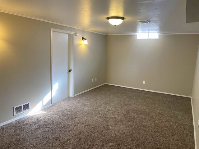 3216 S Walnut St, Wichita, KS 67217