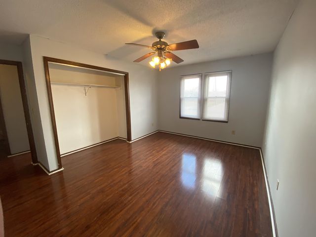 3216 S Walnut St, Wichita, KS 67217