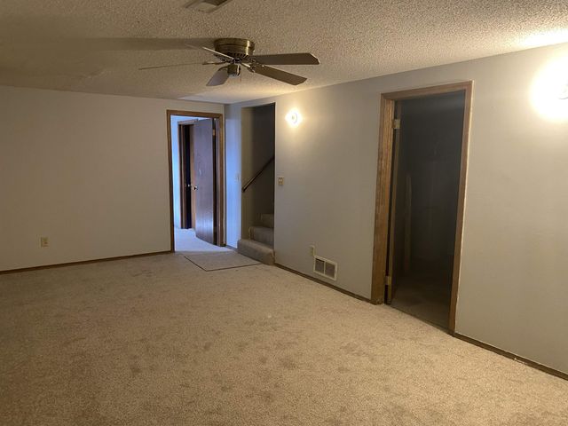 3216 S Walnut St, Wichita, KS 67217