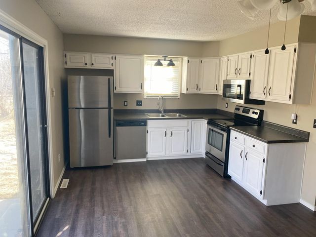 3216 S Walnut St, Wichita, KS 67217