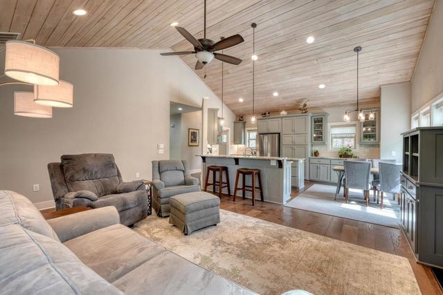338 Meadow Brooke Drive, Young Harris, GA 30582