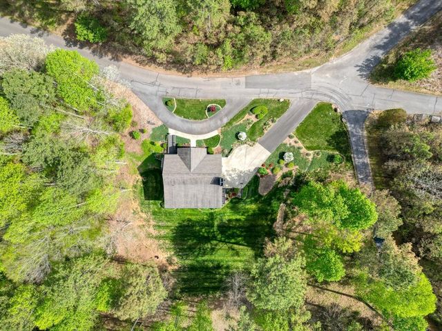 338 Meadow Brooke Drive, Young Harris, GA 30582