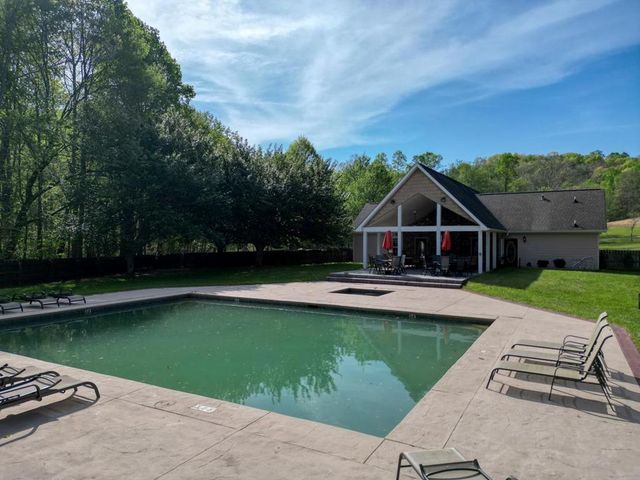 338 Meadow Brooke Drive, Young Harris, GA 30582