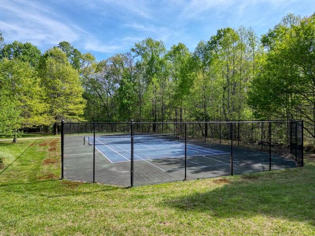 338 Meadow Brooke Drive, Young Harris, GA 30582