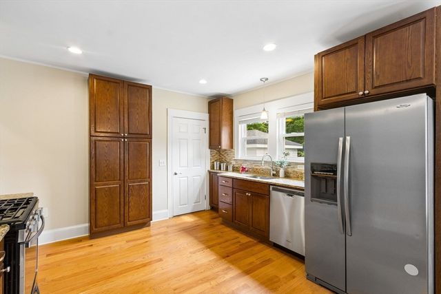 142 S Main St, Sharon, MA 02067
