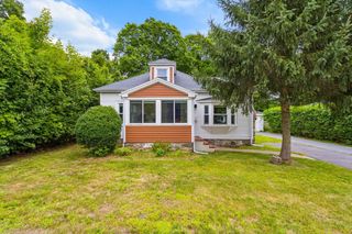 142 S Main St, Sharon, MA 02067