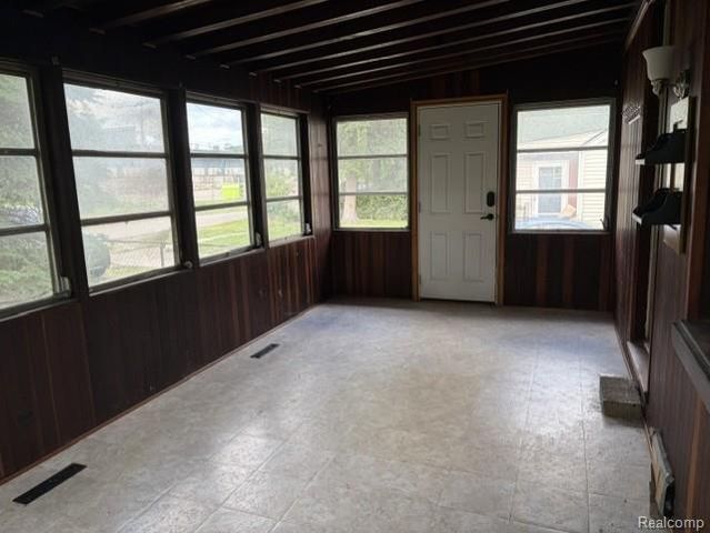 969 Myrtle Avenue, Waterford, MI 48328
