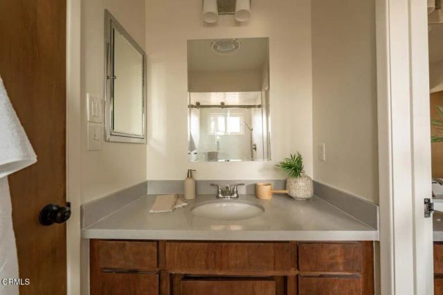 207 Highlawn Place, Altadena, CA 91001