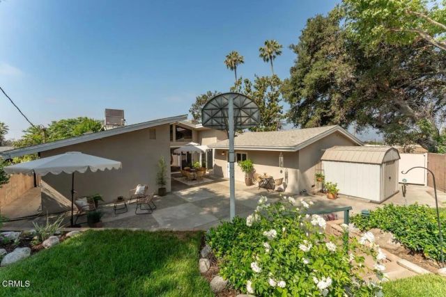 207 Highlawn Place, Altadena, CA 91001