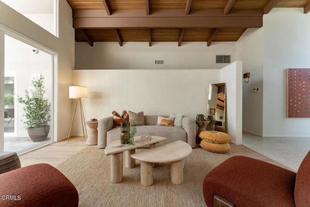 207 Highlawn Place, Altadena, CA 91001