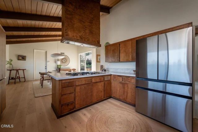 207 Highlawn Place, Altadena, CA 91001