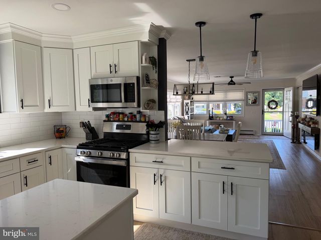 79 SAN CARLOS ST, Toms River, NJ 08757