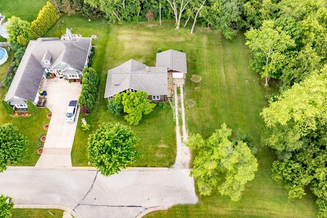 9605 S Burrell STREET, Oak Creek, WI 53154