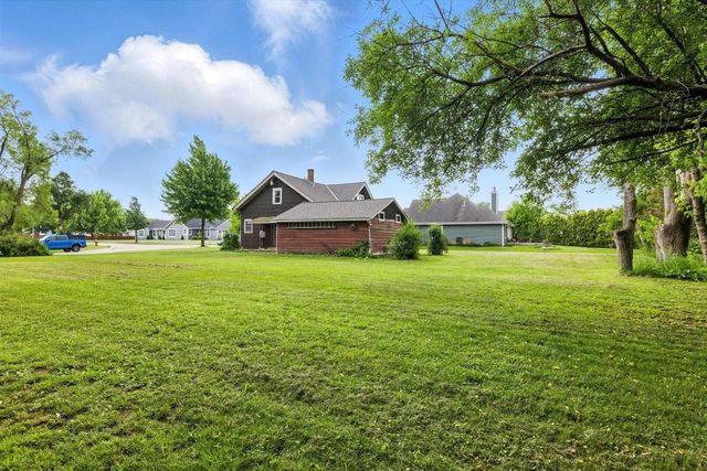 9605 S Burrell STREET, Oak Creek, WI 53154
