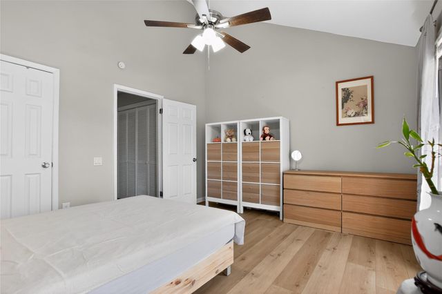 11710 Southlake Drive 15, Houston, TX 77077