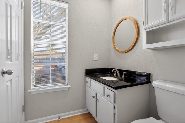 11710 Southlake Drive 15, Houston, TX 77077