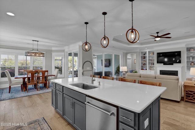 30 Knots Bend Drive, Hampstead, NC 28443