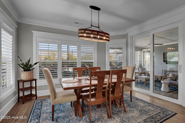 30 Knots Bend Drive, Hampstead, NC 28443