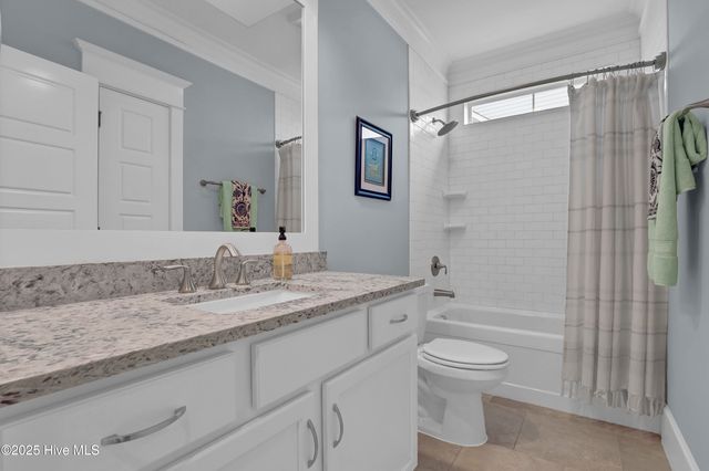 30 Knots Bend Drive, Hampstead, NC 28443