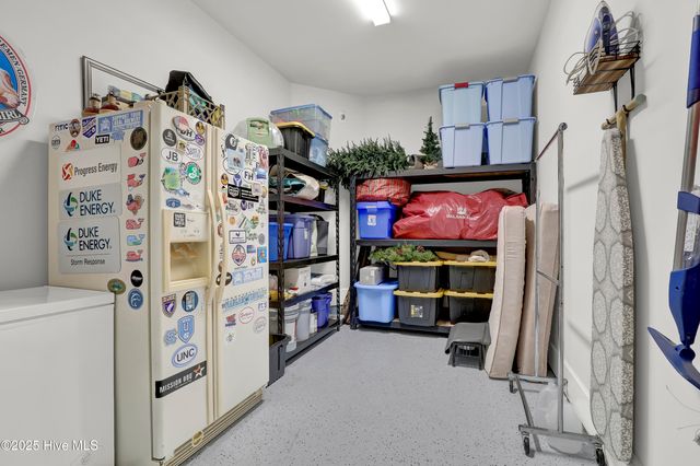 30 Knots Bend Drive, Hampstead, NC 28443