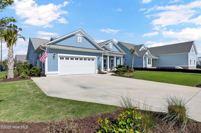 30 Knots Bend Drive, Hampstead, NC 28443
