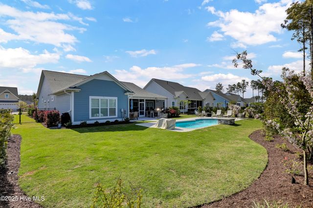 30 Knots Bend Drive, Hampstead, NC 28443