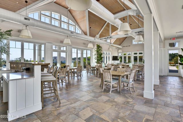 30 Knots Bend Drive, Hampstead, NC 28443