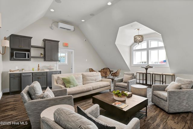 30 Knots Bend Drive, Hampstead, NC 28443