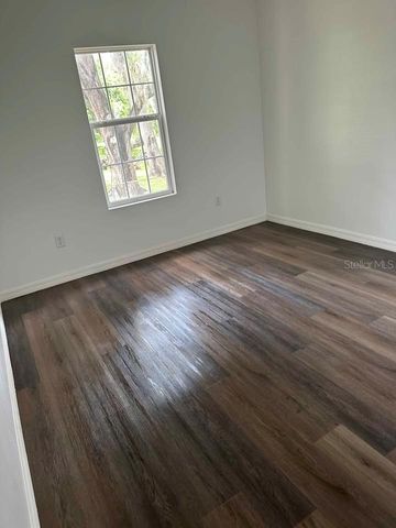 5301 ROYAL OAK DRIVE, Tampa, FL 33610
