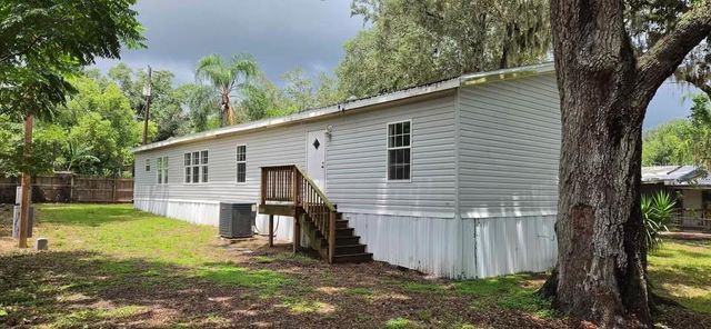 5301 ROYAL OAK DRIVE, Tampa, FL 33610