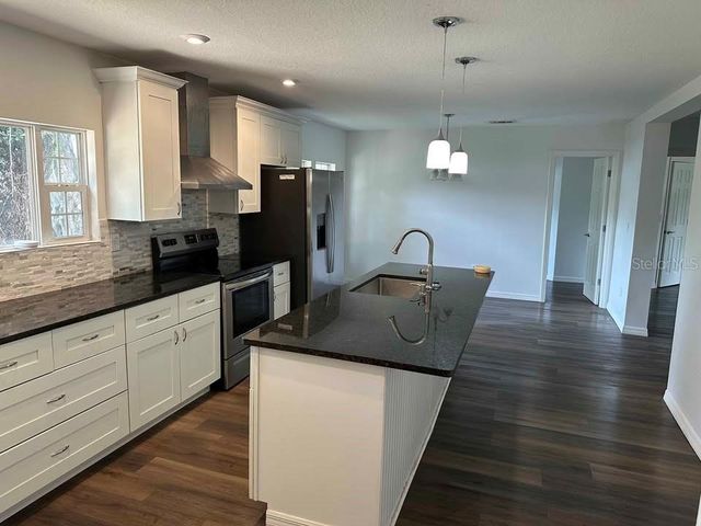 5301 ROYAL OAK DRIVE, Tampa, FL 33610
