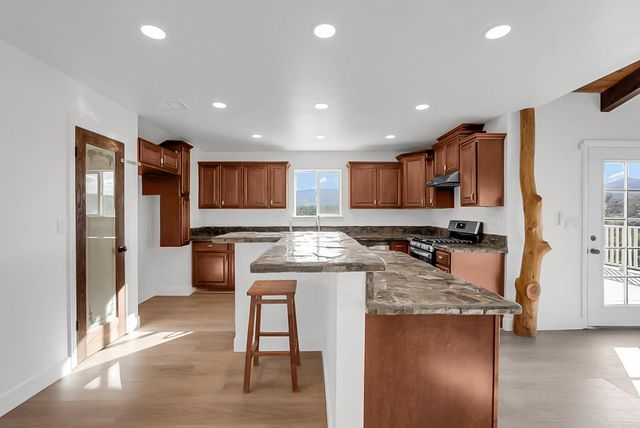 30450 Morgan Canyon Road, Prather, CA 93651