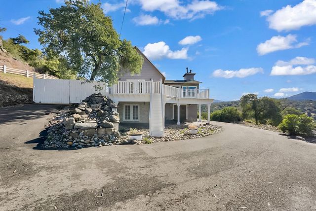 30450 Morgan Canyon Road, Prather, CA 93651