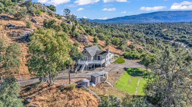 30450 Morgan Canyon Road, Prather, CA 93651