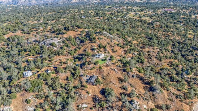 30450 Morgan Canyon Road, Prather, CA 93651