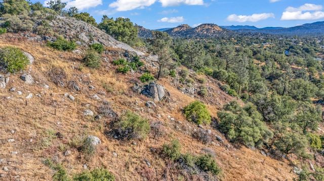 30450 Morgan Canyon Road, Prather, CA 93651