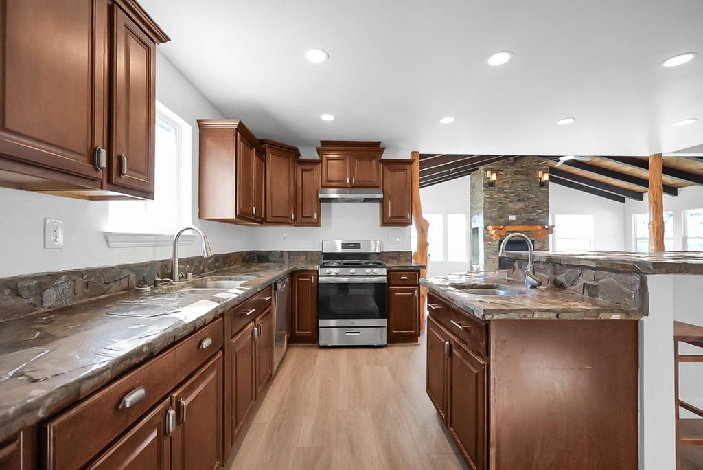 Image 20 of property listing at 30450 Morgan Canyon Road, Prather, CA 93651