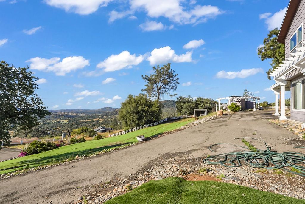 Image 44 of property listing at 30450 Morgan Canyon Road, Prather, CA 93651
