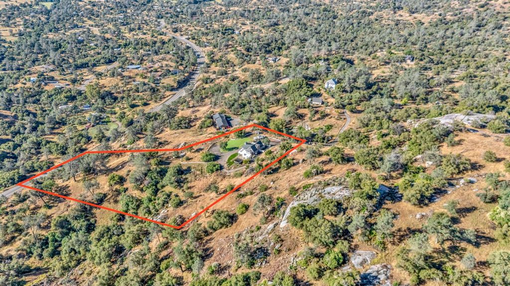 Image 70 of property listing at 30450 Morgan Canyon Road, Prather, CA 93651