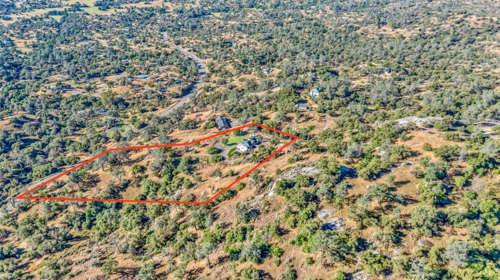 Image 72 of property listing at 30450 Morgan Canyon Road, Prather, CA 93651