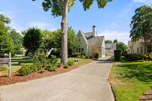 121 Blackburn Ave, Nashville, TN 37205