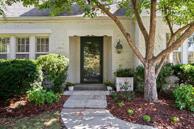 121 Blackburn Ave, Nashville, TN 37205