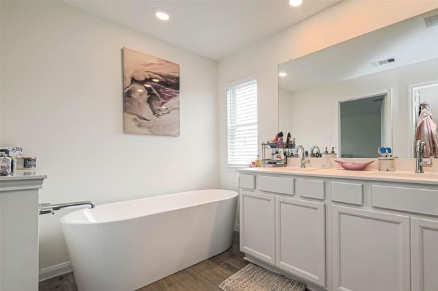 9423 Klein Lane, Houston, TX 77044